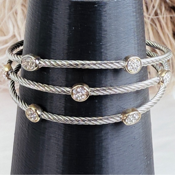 Elegant Silvertone bling goldtone accent Cuff Bracelet - Picture 4 of 9